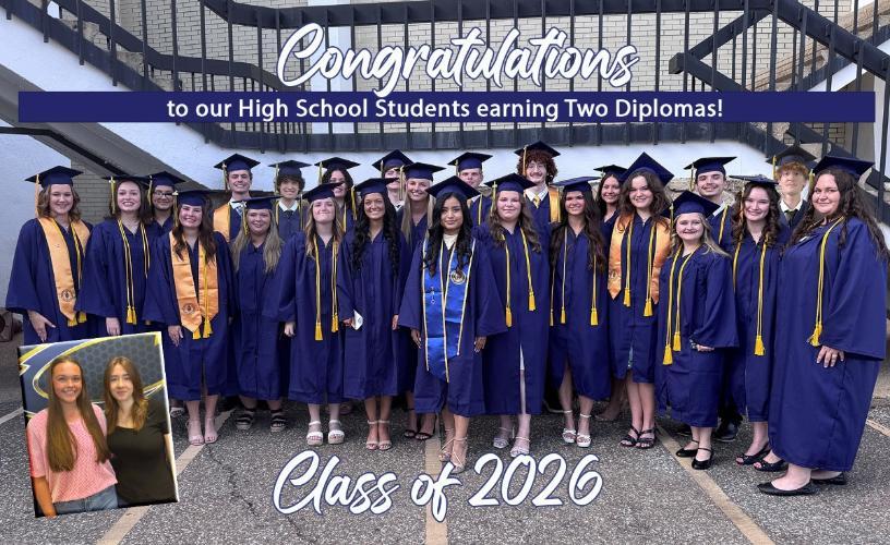 DE Students Earn 2 Diplomas