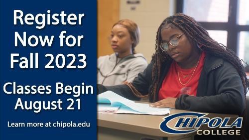 Register Now for Fall 2023. Classes begin August 21st. Learn more at chipola.edu. Student learning in class